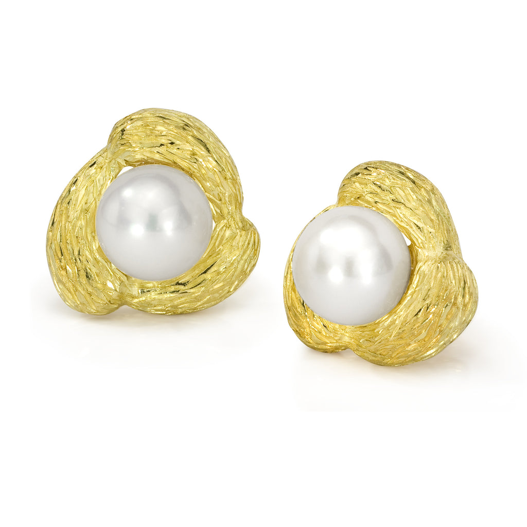 Mare E9 | 18K Gold Pearl Earrings | Handmade in Italy | Via Orefici